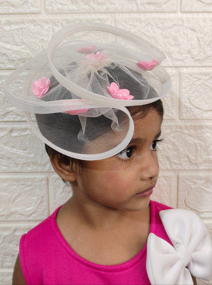 White flora Fascinator