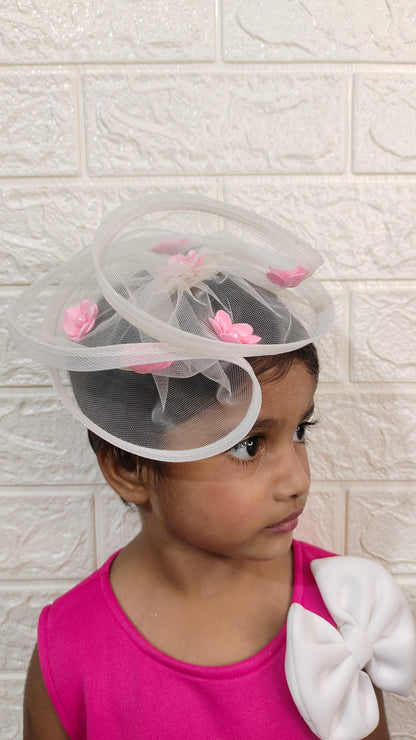 White flora Fascinator