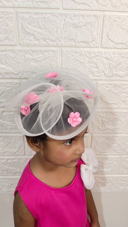 White flora Fascinator