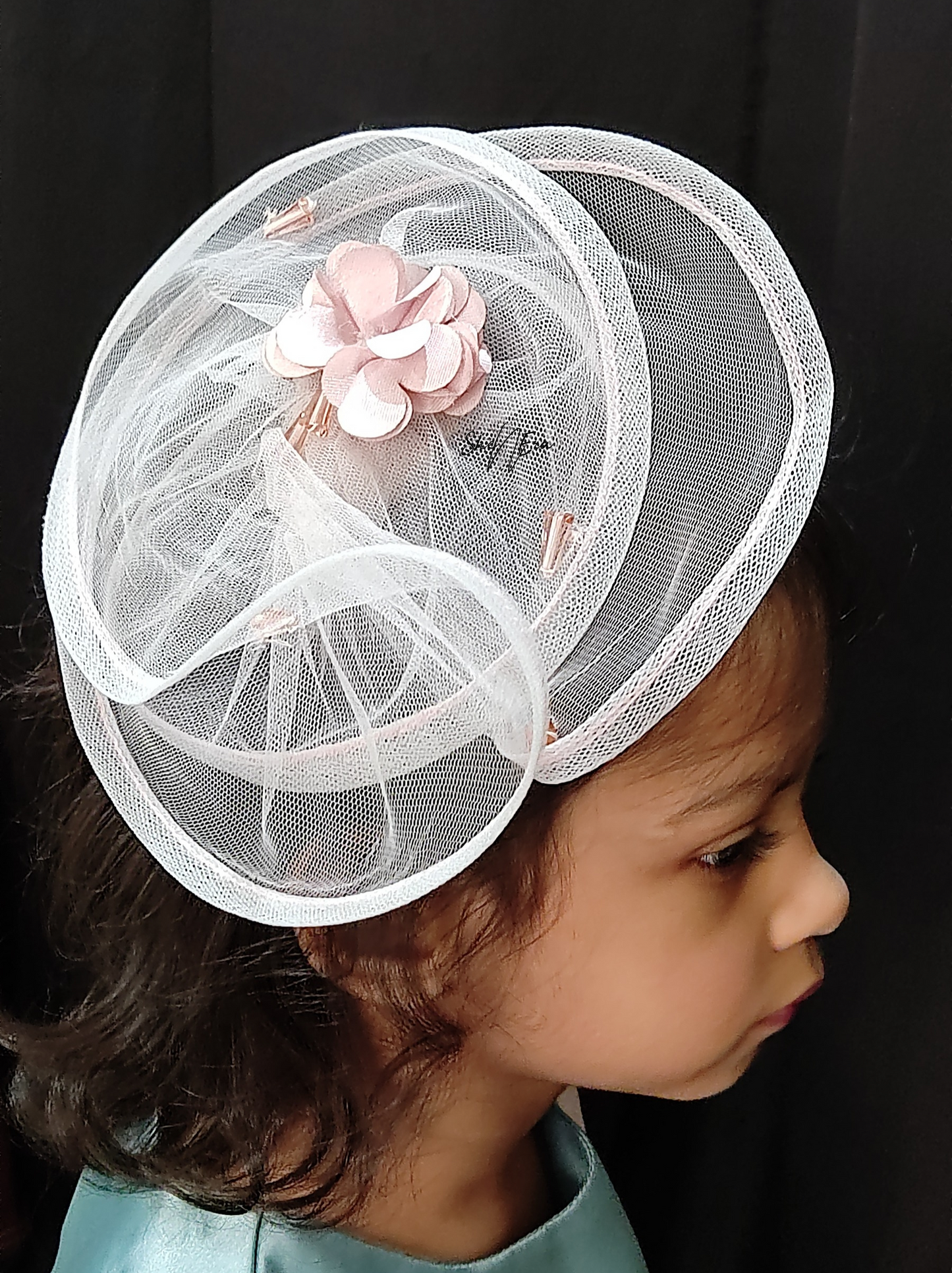 Dusty pink fascinator